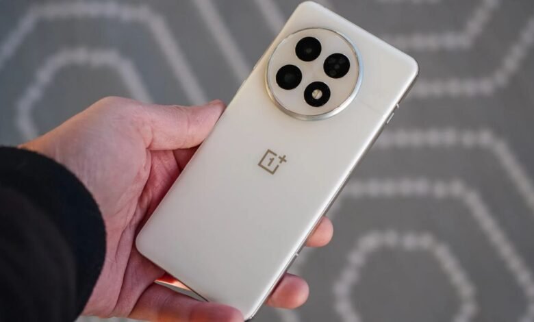 OnePlus 13 Review: OnePlus 13 का रिव्यू – दमदार प्रोसेसर, शानदार कैमरा और जबरदस्त बैटरी लाइफ वाला फ्लैगशिप फोन