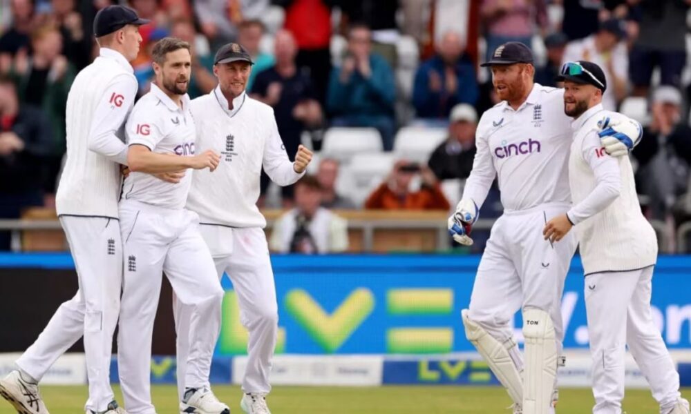 IND vs ENG: इंग्लैंड की टीम में अचानक बदलाव! दो खिलाड़ी बाहर, टेस्ट सीरीज से पहले पैदा हुआ सस्पेंस