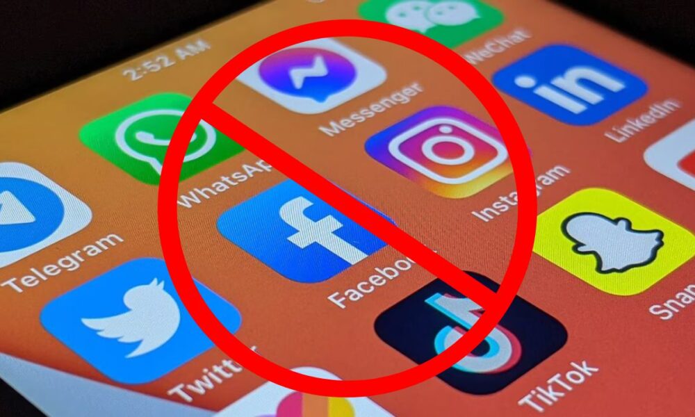 Pakistan social media ban: TikTok से लेकर Telegram तक बैन! सोशल मीडिया पर पाकिस्तान का तगड़ा वार!