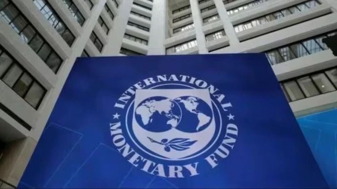 IMF: पाकिस्तान को एक अरब डॉलर क्यों? IMF के फैसले पर खड़ा हुआ बड़ा सवाल