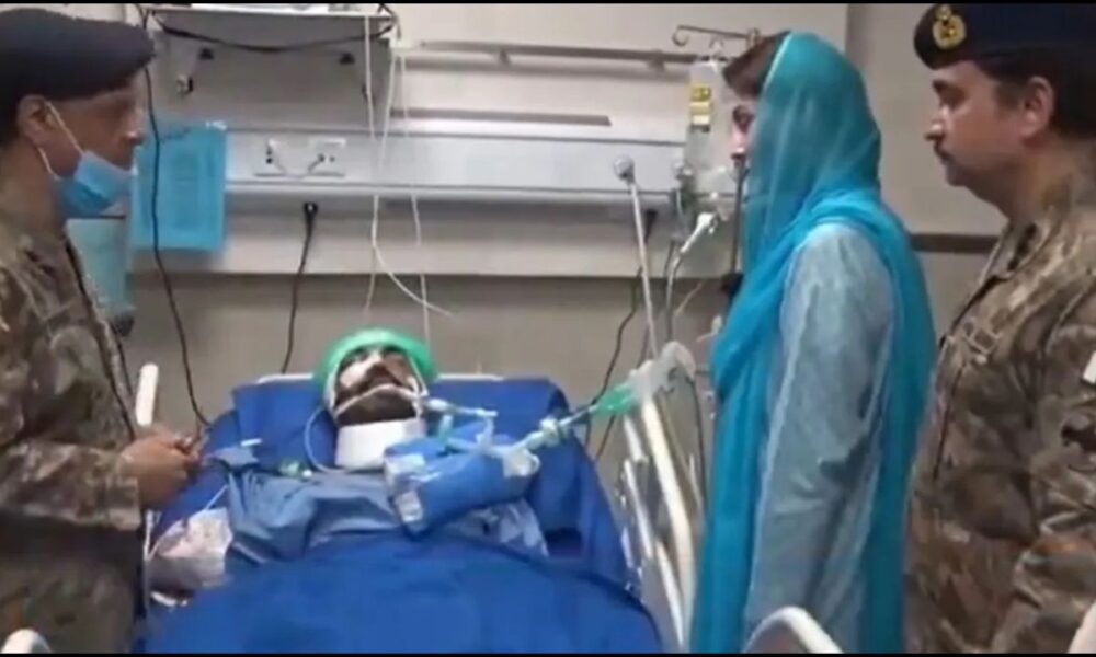 Operation Sindoor: जनरल आसिम मुनीर अस्पताल में घायल पाकिस्तानी सैनिकों से मिलने पहुंचे, क्या है सच्चाई?