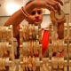 Gold Investment: क्या सोने की चमक नहीं होगी कम? अगले साल भी बैंकों की खरीद जारी रहने के संकेत
