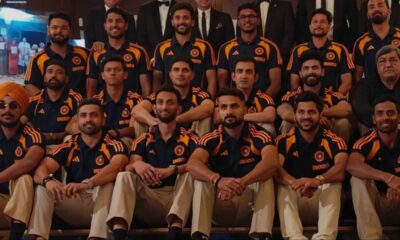 लॉर्ड्स टेस्ट से पहले Yuvraj Singh की पार्टी में जुटे क्रिकेट सितारे, लेकिन विराट कोहली क्यों नहीं थे टीम फोटो में?