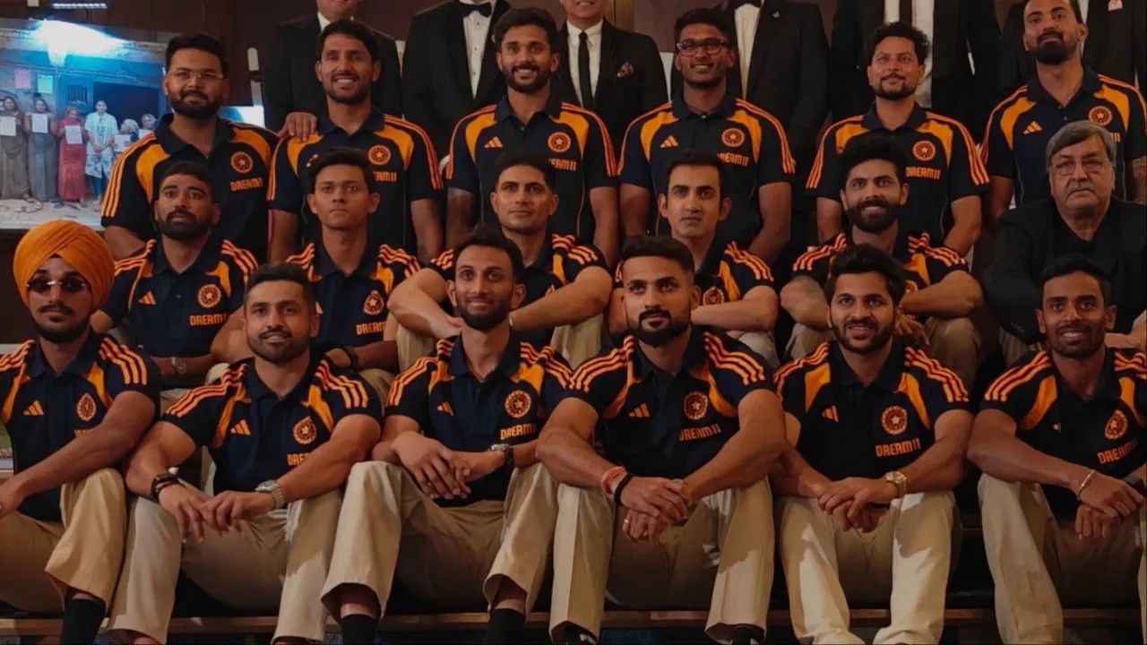 लॉर्ड्स टेस्ट से पहले Yuvraj Singh की पार्टी में जुटे क्रिकेट सितारे, लेकिन विराट कोहली क्यों नहीं थे टीम फोटो में?