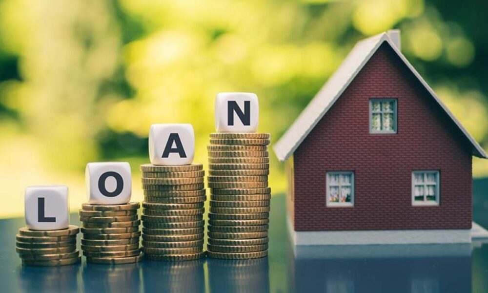 Home Loan: घर खरीदना है तो मौका हाथ से न जाने दें! जानिए कौन सा सरकारी बैंक दे रहा है सबसे सस्ता होम लोन