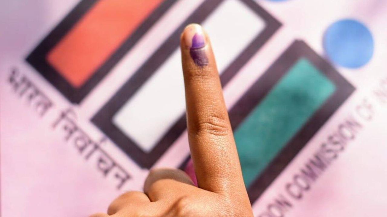 UP Panchayat Elections: उत्तर प्रदेश में पारदर्शिता के साथ होंगे पंचायत चुनाव, ओबीसी आरक्षण पर सटीक रणनीति तैयार