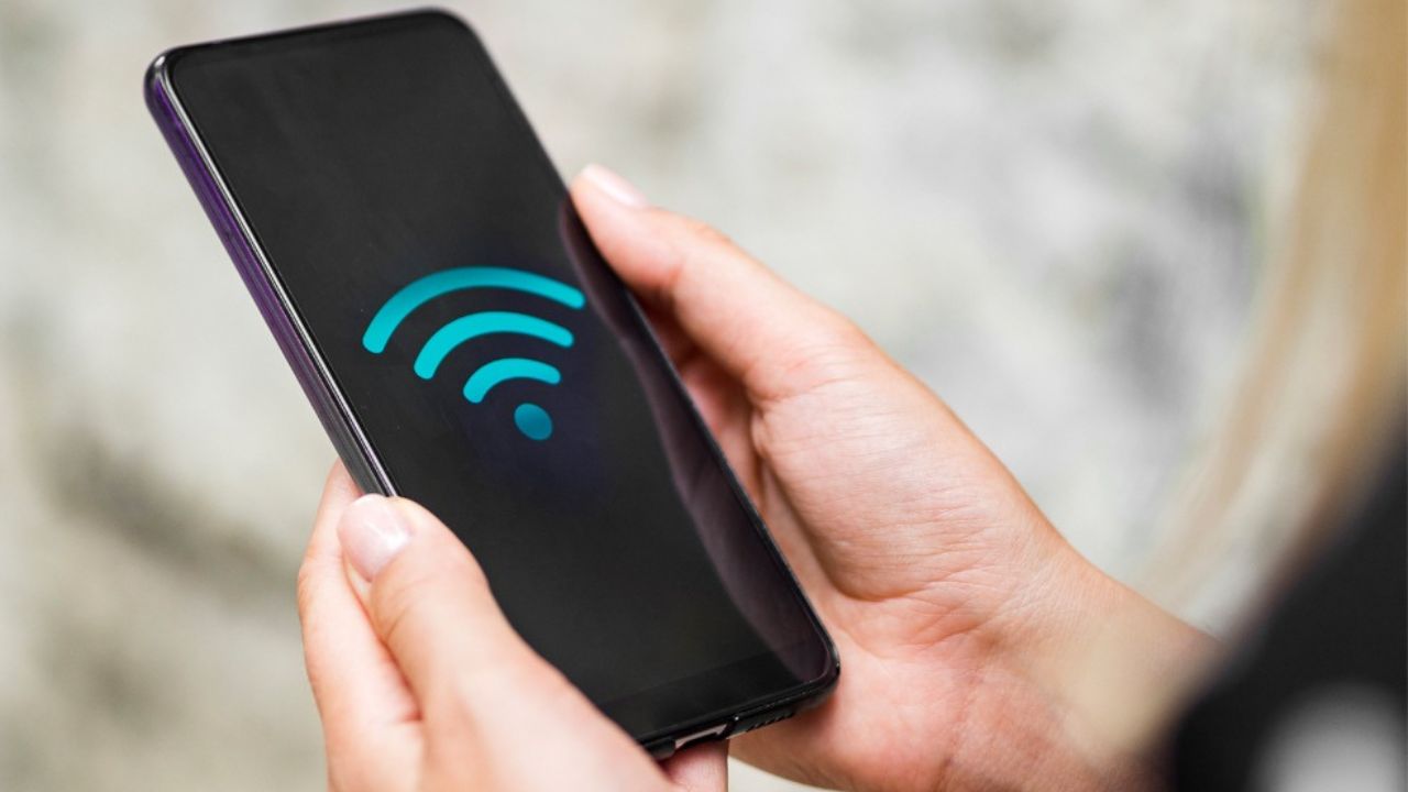 AI पर आधारित Who-Fi तकनीक! बिना कैमरा जाने आपकी हर हरकत