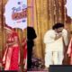 Gurmeet Choudhary: गुरमीत ने स्टेज पर पत्नी के पैर क्यों छुए? वायरल वीडियो ने सोशल मीडिया पर मचाया बवाल