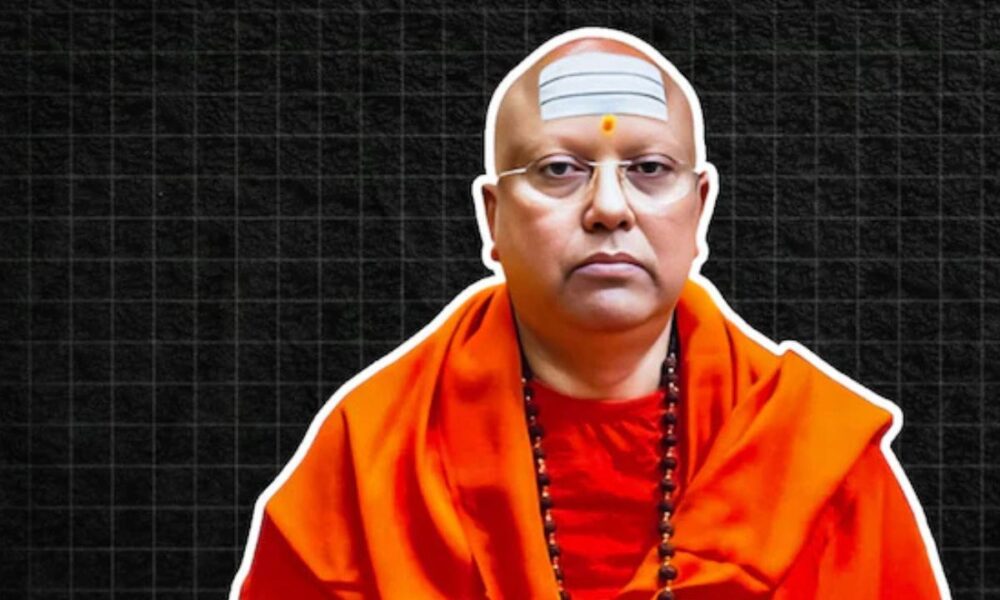दिल्ली में गिरफ्तार बाबा चैतन्यानंद सरस्वती, 17 महिलाओं से यौन शोषण और करोड़ों की धोखाधड़ी का खुलासा