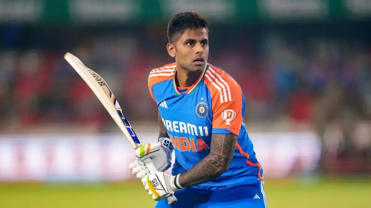 Asia Cup 2025: सौर्यकुमार यादव कर सकते हैं बड़ा कारनामा, रोहित शर्मा के रिकॉर्ड को पीछे छोड़ने का मौका!