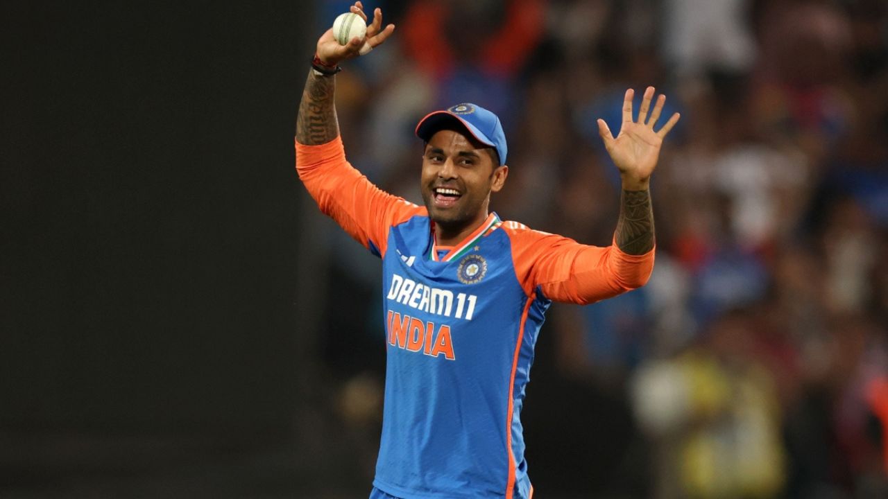 Asia Cup 2025: सौर्यकुमार यादव कर सकते हैं बड़ा कारनामा, रोहित शर्मा के रिकॉर्ड को पीछे छोड़ने का मौका!