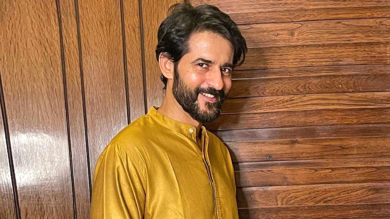 22 घंटे काम, जमीन पर नींद और टूटे सपने — हितेन तेजवानी की टीवी इंडस्ट्री की दर्दभरी दास्तान