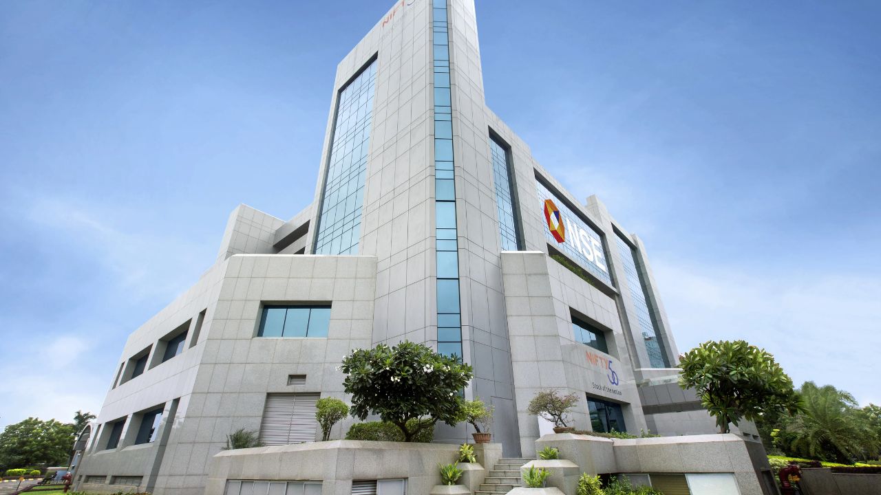 Share Market Outlook: इस सप्ताह शेयर बाजार की दिशा तय करेंगे Q2 परिणाम, अमेरिकी फेडरल रिजर्व की दर और भारत-अमेरिका व्यापार वार्ता