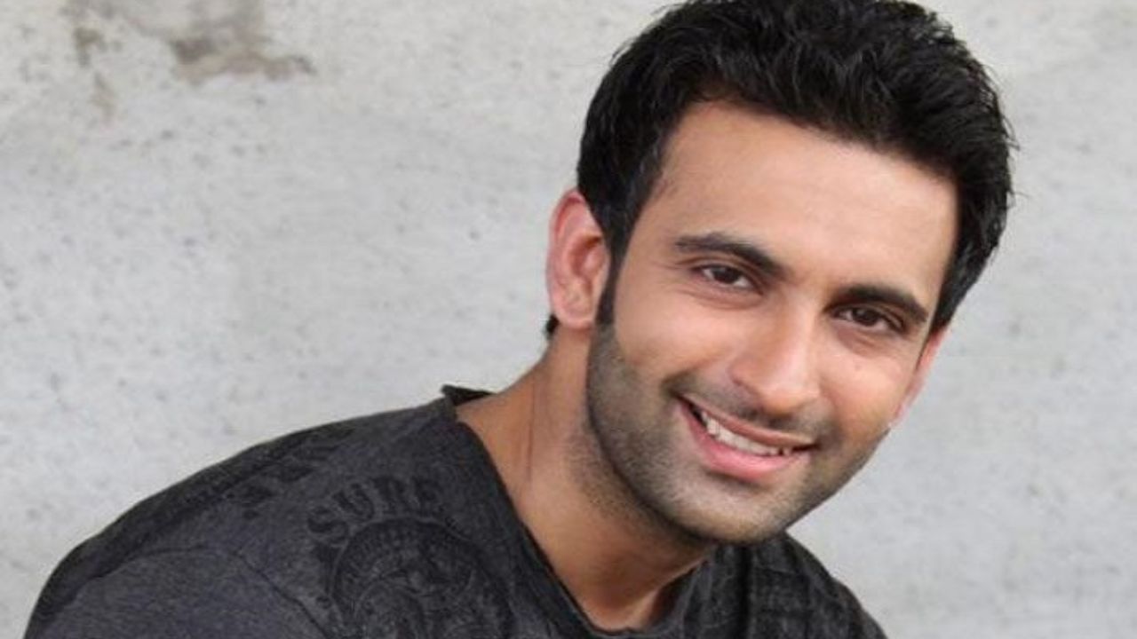 Nandish Sandhu ने इंस्टाग्राम पर दिखाया नया प्यार, सगाई की तस्वीरों में नजर आई चमकदार एंगेजमेंट रिंग