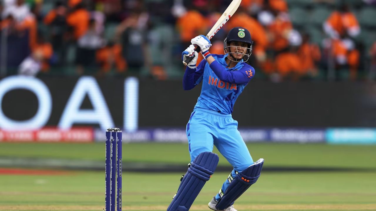 Smriti Mandhana ने तोड़ा 28 साल पुराना रिकॉर्ड, अब बन गईं महिलाओं की ODI क्रिकेट की सबसे बड़ी रन-स्कोरर