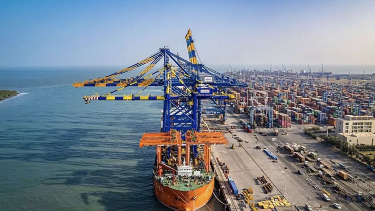 भारत के सबसे बड़े बंदरगाह DPA कांडला ने तोड़ी पिछली रिकॉर्ड, 40 जहाजों की सफल हैंडलिंग