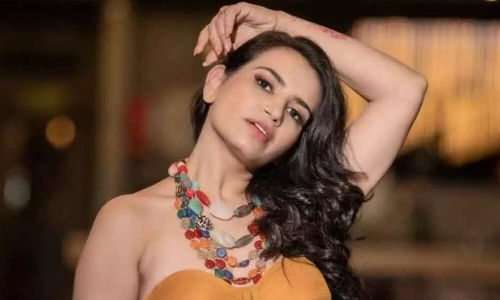 Priya Ahuja Rajda ने TV से ब्रेक लेकर बनाई Fitness दुनिया में धमाकेदार Entry, 75 Kg Plank रिकॉर्ड