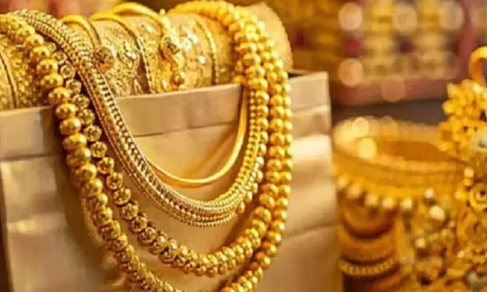 Gold Price: चीन के फैसले से फिर बढ़ सकते हैं सोने के दाम, भारत पर भी पड़ेगा असर