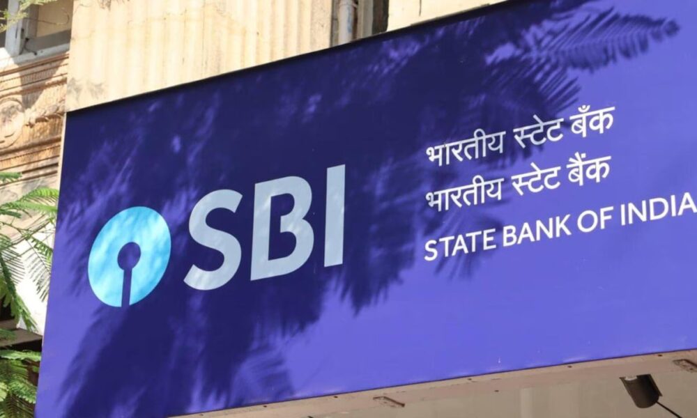 SBI ने पार किया ₹100 लाख करोड़ मार्क, 2030 तक दुनिया के टॉप 10 बैंकों में शामिल होने का बड़ा लक्ष्य