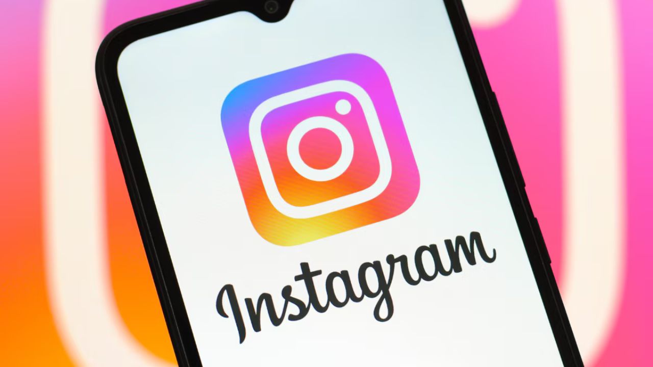 Instagram अकाउंट मृत्यु के बाद भी रहता है! जानिए क्या होता है आपके अकाउंट के साथ, बहुत लोग नहीं जानते