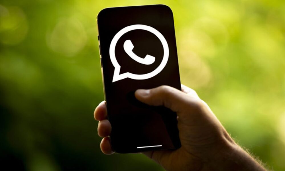 WhatsApp नया सुरक्षा फीचर लेकर आ रहा है! साइबर हमलों और स्पैम मैसेज से बचाने वाला बड़ा अपडेट