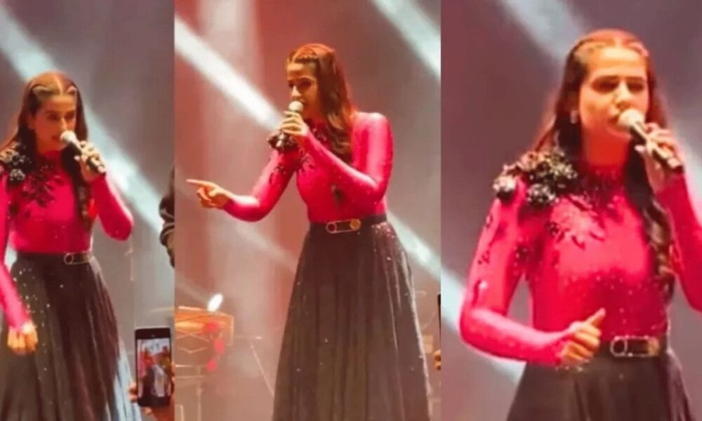 Pranjal Dahiya ने लाइव परफॉर्मेंस बीच में रोका, दर्शक को जमकर लगाई फटकार