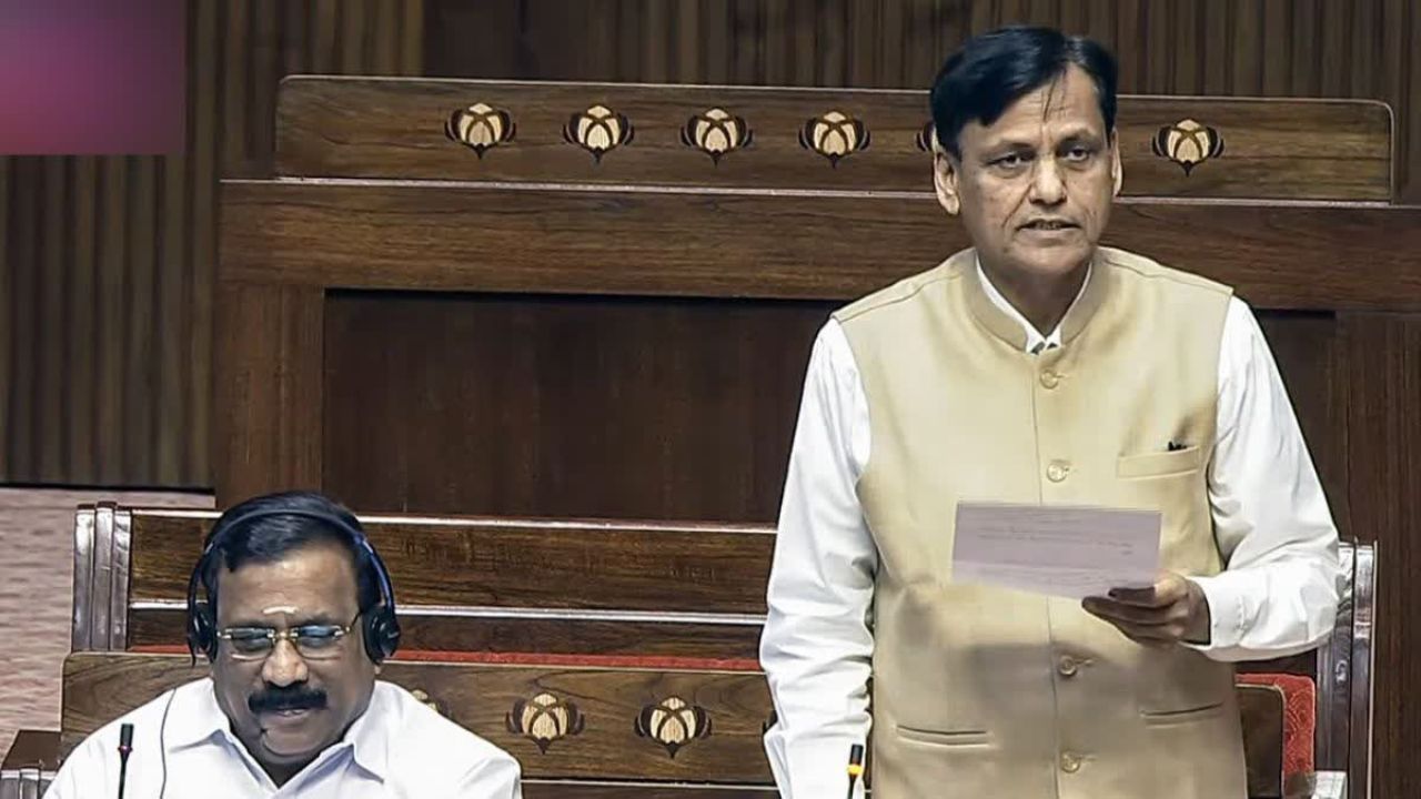 Parliament Winter Session: अमित शाह को उठाए गए सवाल में नया ट्विस्ट! नक्सली पुनर्वास और बाएं पंथी उग्रवाद की स्थिति पर बहस गरम