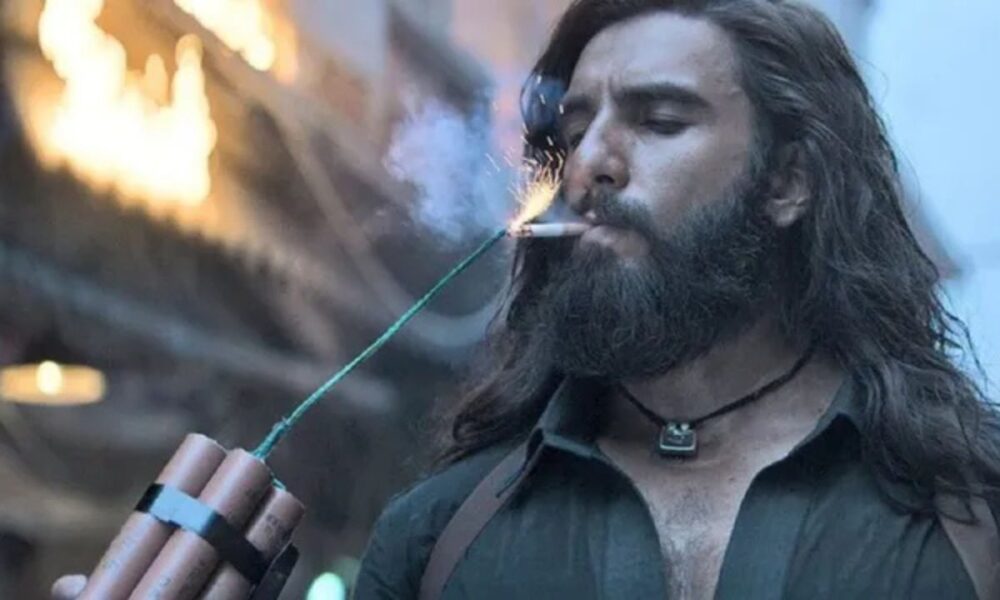 Dhurandhar: धुरंधर की धमाकेदार शुरुआत, पहले ही दिन 27 करोड़ की कमाई से सभी चकित