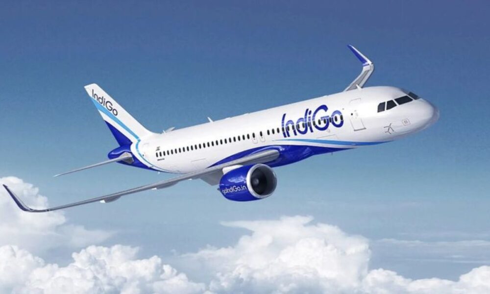 IndiGo के 67 घरेलू फ्लाइट्स रद्द, यात्रियों को भटकाव और लंबी देरी का सामना करना पड़ा
