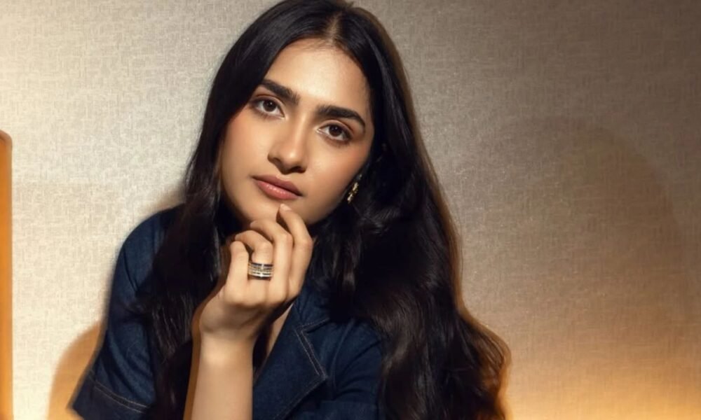 Toxic में Rukmini Vasanth की एंट्री, फर्स्ट लुक ने सोशल मीडिया पर मचाया तूफान