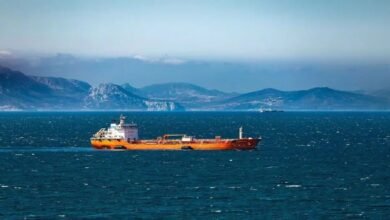 भारत ने ईरानी तेल टैंकरों को समुद्री क्षेत्र में अवैध व्यापार रोकने के लिए जब्त किया