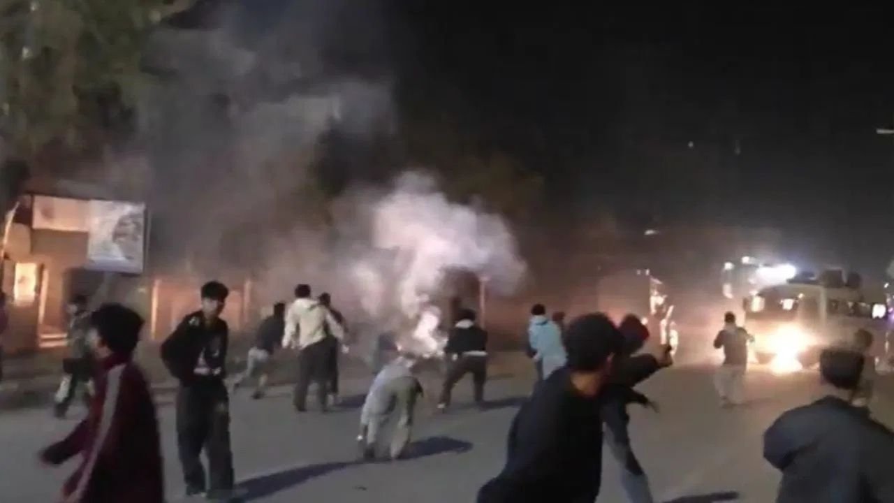 Manipur Violence: मणिपुर में नई सरकार के 24 घंटे बाद भड़की हिंसा, चूराचांदपुर में तनाव फैल गया