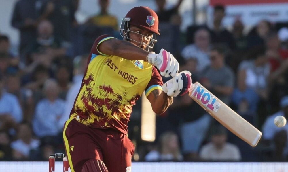 WI vs SCO: कोलकाता में वेस्टइंडीज ने अंतिम 10 ओवरों में दिखाया धमाका, स्कॉटलैंड पर दबाव