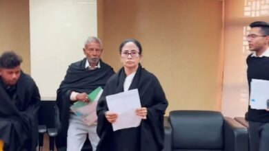 SIR के खिलाफ ममता बनर्जी का अनोखा विरोध, 26 कविताओं से चुनाव आयोग पर हमला