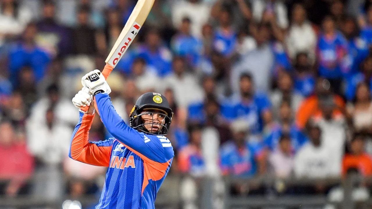 IND vs PAK: अभिषेक शर्मा कोलंबो में टीम के साथ पहुंचे, पाकिस्तान के खिलाफ मैच में वापसी की उम्मीद