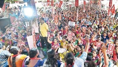 आंध्र प्रदेश में आंगनवाड़ी कार्यकर्ताओं ने विजयवाड़ा में वेतन वृद्धि के लिए धरना शुरू किया