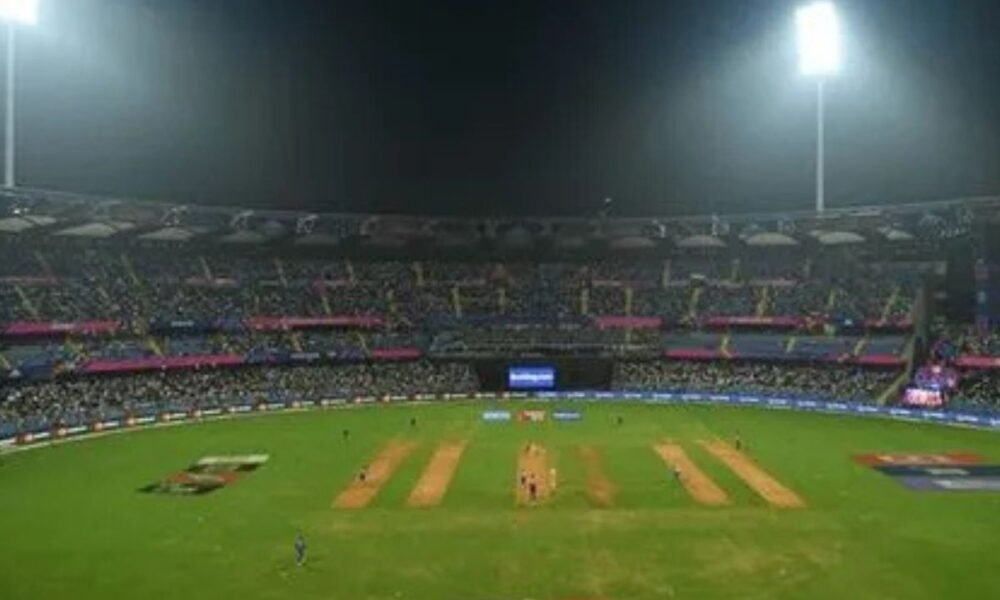 IND vs ENG हेड-टू-हेड रिकॉर्ड और पिच रिपोर्ट से बढ़ा मुंबई सेमीफाइनल का रोमांच