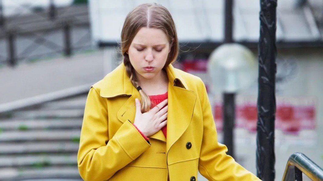 बार-बार सांस फूलना न करें नजरअंदाज, जानें किन गंभीर बीमारियों का हो सकता है संकेत