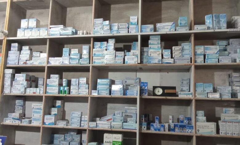 सस्ती दवाओं का बड़ा मौका जानें कैसे खोलें जनऔषधि केंद्र और कमाएं लाखों रुपये