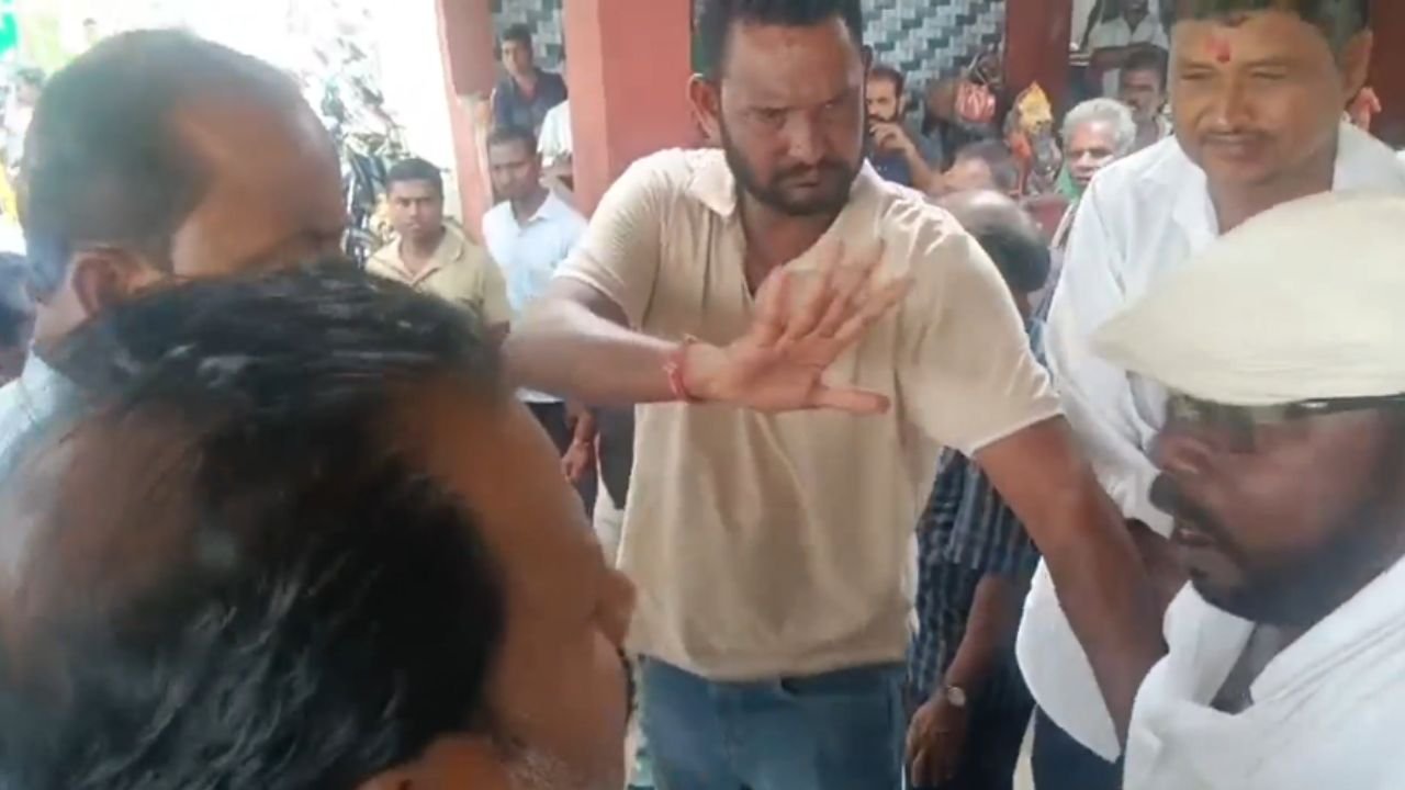 एकता की बैठक में घमासान, बीजेडी कार्यकर्ताओं की हाथापाई से मचा सियासी तूफान