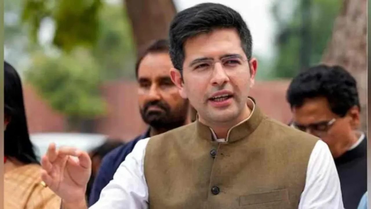 आप पार्टी के फैसले पर राघव चड्ढा का तीखा जवाब खामोशी को कमजोरी मत समझो