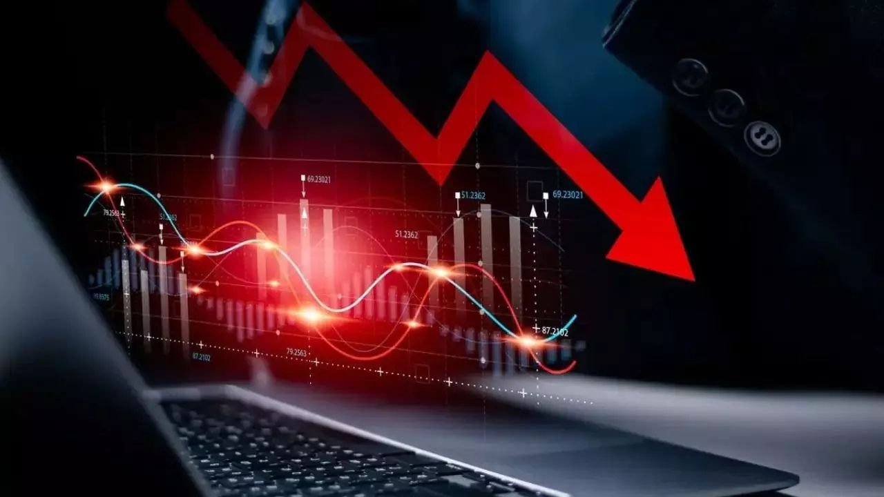 विदेशी निवेशकों की भारी बिकवाली से शेयर बाजार में गिरावट निवेशक हुए परेशान