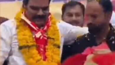 देवास में स्वागत के बीच मंच गिरा, भाजपा कार्यक्रम में अचानक हादसा