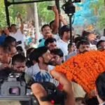 प्रतीक यादव के अंतिम संस्कार में भावुक पल, ससुर ने दी अंतिम विदाई
