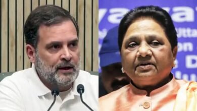 मायावती से मिलने पहुंचे कांग्रेस नेता, सियासी गठजोड़ की अटकलें तेज