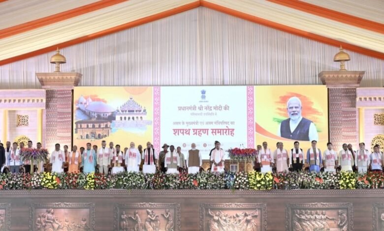 गुलाब चंद कटारिया ने गुवाहाटी में हिमंत सरमा शपथ समारोह में लिया हिस्सा