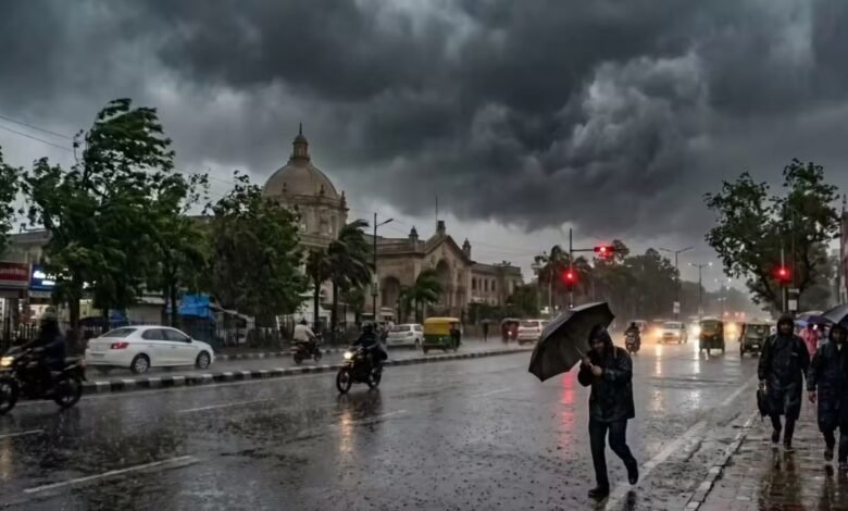 यूपी मौसम अपडेट तेज आंधी बारिश और बिजली गिरने की चेतावनी ने बढ़ाई चिंता