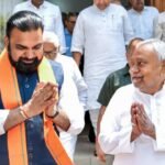 नीतीश मुलाकात के बाद दिल्ली पहुंचे CM मंत्रिमंडल विस्तार का फॉर्मूला तय