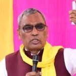 ओम प्रकाश राजभर का अखिलेश यादव पर तीखा हमला, परिवारवाद पर उठाए गंभीर सवाल