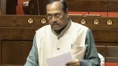TMC में बढ़ी अंदरूनी कलह, सांसद सुखेंदु शेखर राय के इस्तीफे से ममता बनर्जी को बड़ा झटका